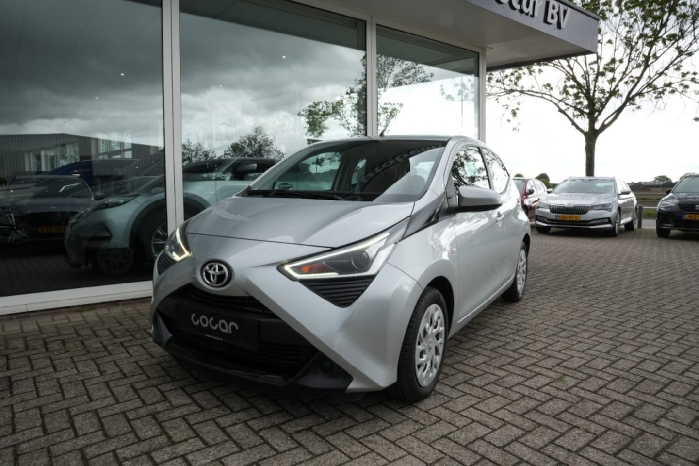 Toyota Aygo - 1.0 VVT-i x-play 1.0-VVT-i X-Play - AutoWereld.nl