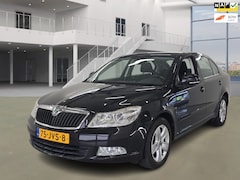 Skoda Octavia - 1.4 TSI Ambition Business Line|NAVI|PSENSOR|TREKHAAK|CRUISE|AIRCO
