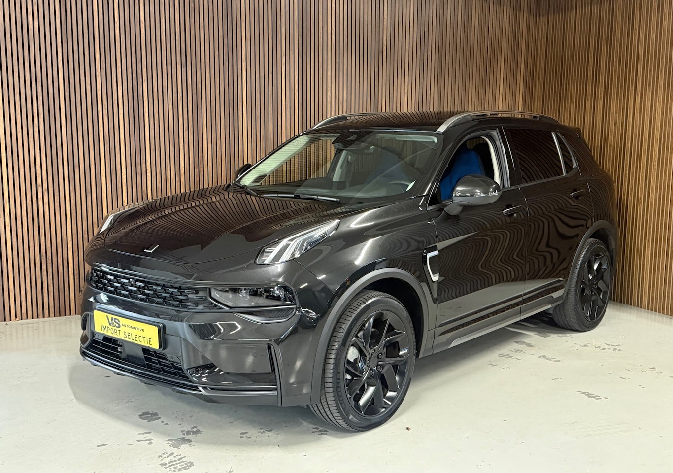 Lynk & Co 01 - 1.5 - Black - 360 - Pano - AutoWereld.nl