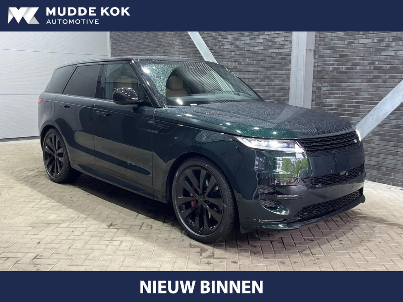 Land Rover Range Rover Sport - 3.0 P460e Dynamic HSE PHEV | British Racing Green | Meridian Surround | Panoramadak | Luch - AutoWereld.nl