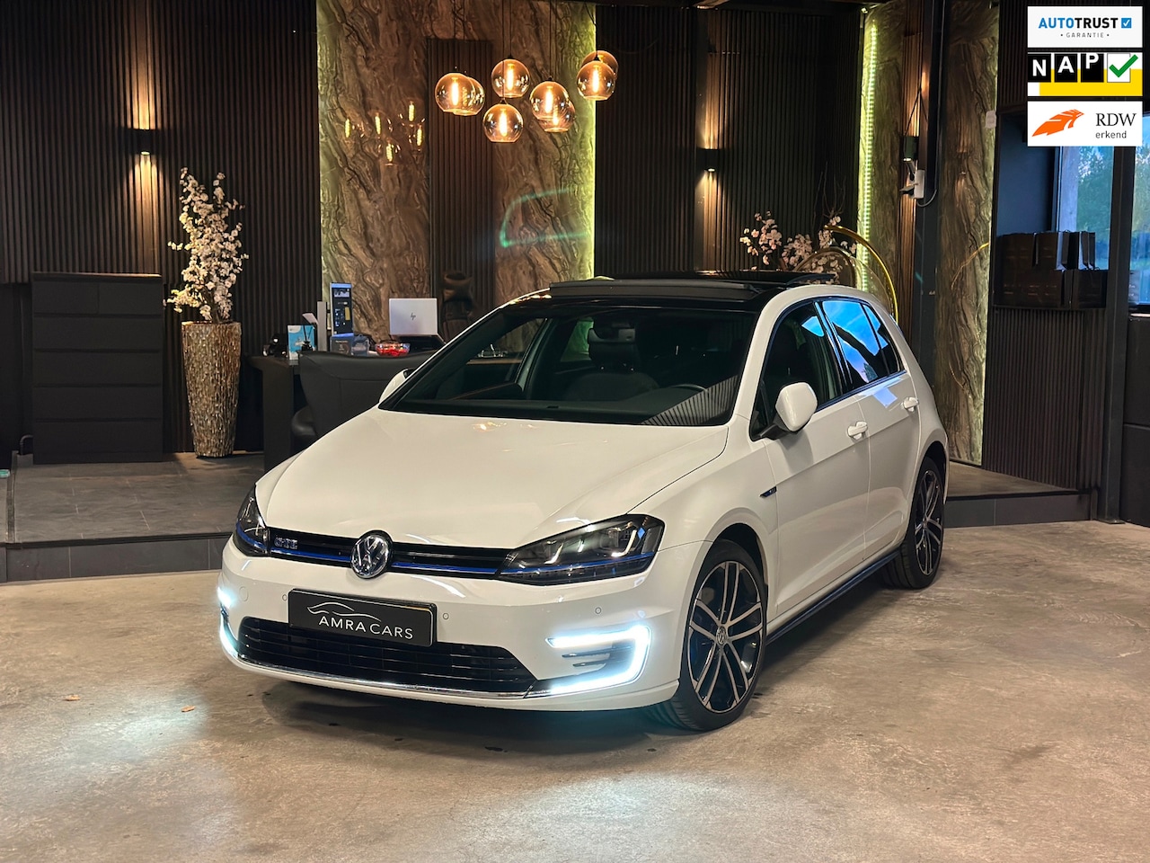 Volkswagen Golf - 1.4 TSI GTE | PANORAMA - AutoWereld.nl