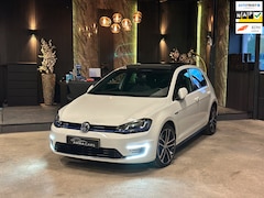 Volkswagen Golf - 1.4 TSI GTE | PANORAMA