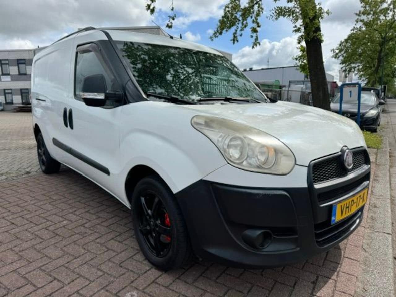 Fiat Doblò Cargo - 1.4 Maxi Benzine Schuifdeur Marge Auto - AutoWereld.nl