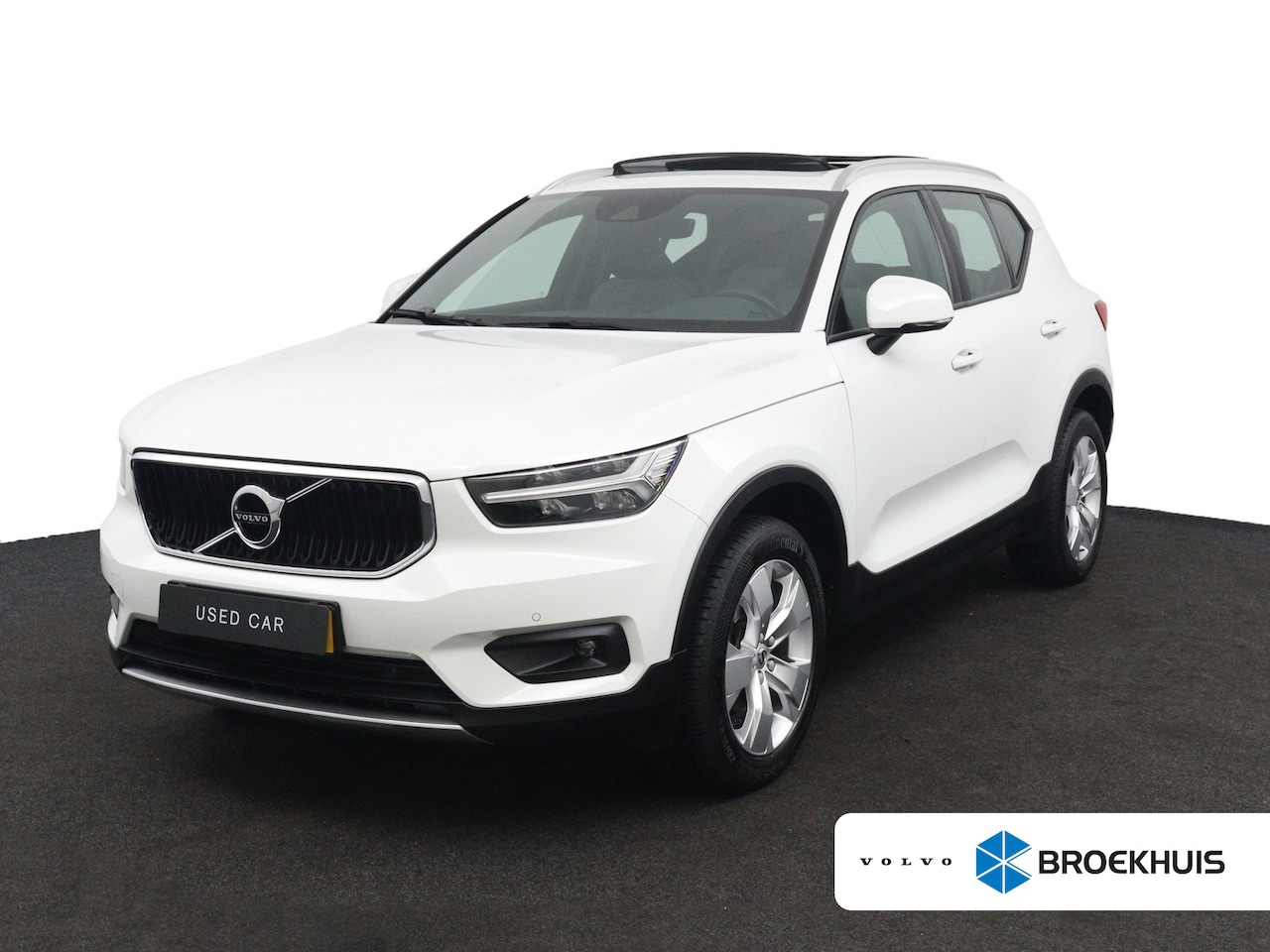 Volvo XC40 - T2 Business Pro | Panoramadak | BLIS | Camera | Trekhaak | Adaptieve Cruise | Stoelverwarm - AutoWereld.nl
