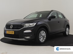 Volkswagen T-Roc - 1.0 TSI Style | Navigatie | Cruise control adaptief | Apple carplay Andrpoid auto | Parkee