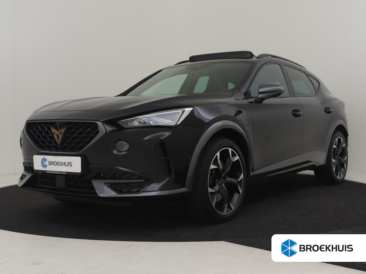 CUPRA Formentor - 1.4 e-Hybrid VZ Performance 245PK DSG/AUTO | Glazen panorama-dak | Achteruitrijcamera | Cr - AutoWereld.nl