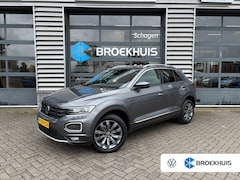 Volkswagen T-Roc - 1.5 TSI 150 pk Sport 7-DSG | Trekhaak | Achteruitrijcamera | Apple Carplay | ACC |