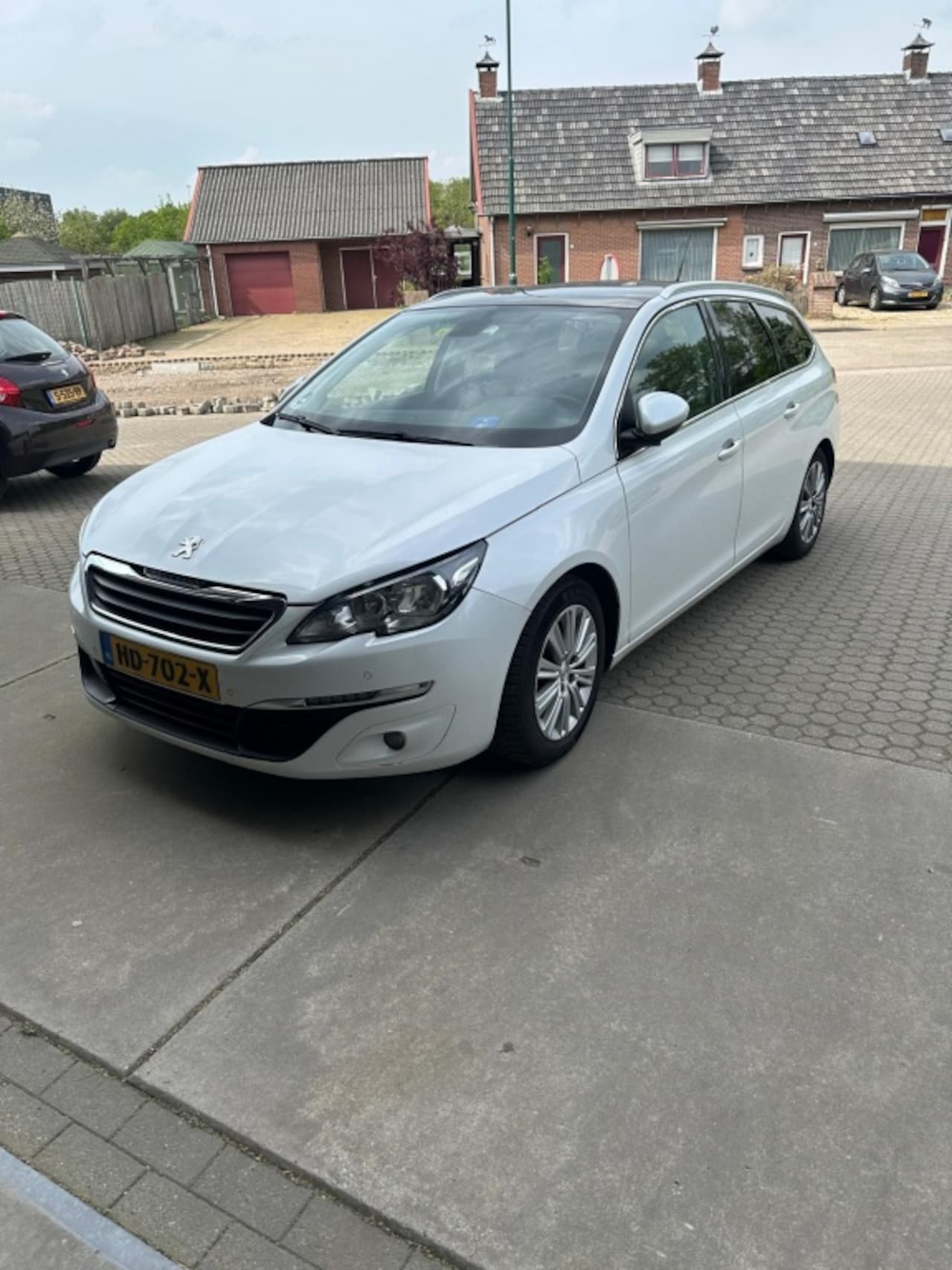 Peugeot 308 - 1.6 hdi Bj 2015 - AutoWereld.nl