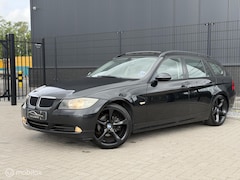 BMW 3-serie Touring - 320i AUT|LEDER|PANO|TREKHAAK|lees omsch