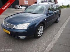 Ford Mondeo Wagon - 1.8-16V First Edition