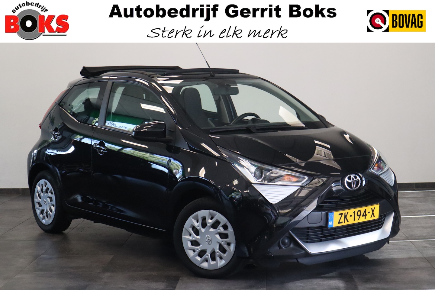 Toyota Aygo - 1.0 VVT-i x-play limited Cabrio Carplay - AutoWereld.nl