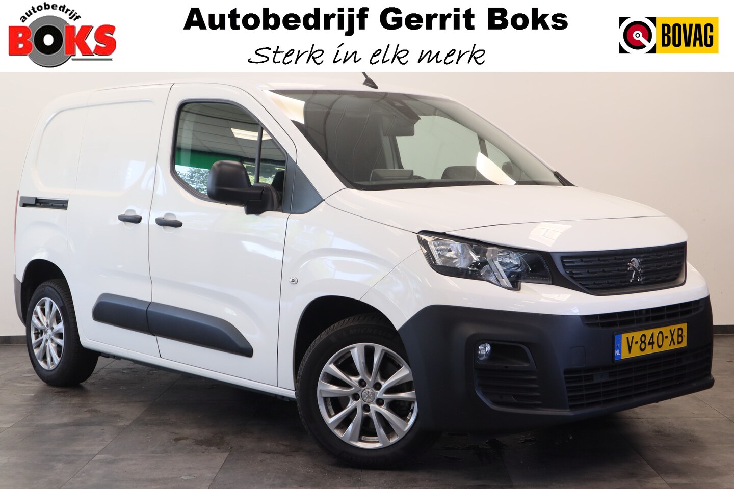Peugeot Partner - 1.6 BlueHDI Asphalt Cruise control Carplay Surround rear vision Camera Navi NAP! - AutoWereld.nl