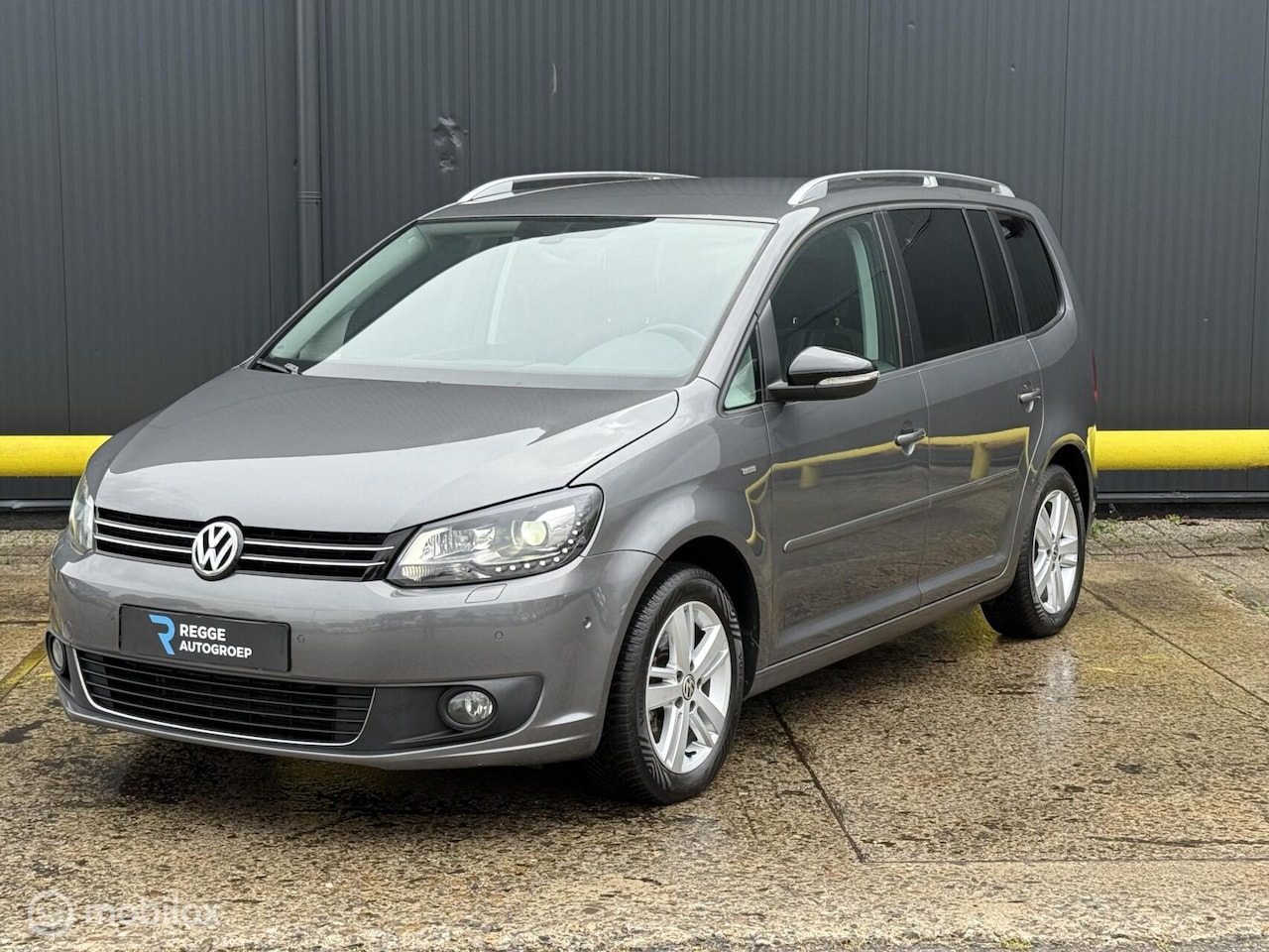Volkswagen Touran - 1.4 TSI Highline 7p. BTW | XENON |TREHAAK - AutoWereld.nl