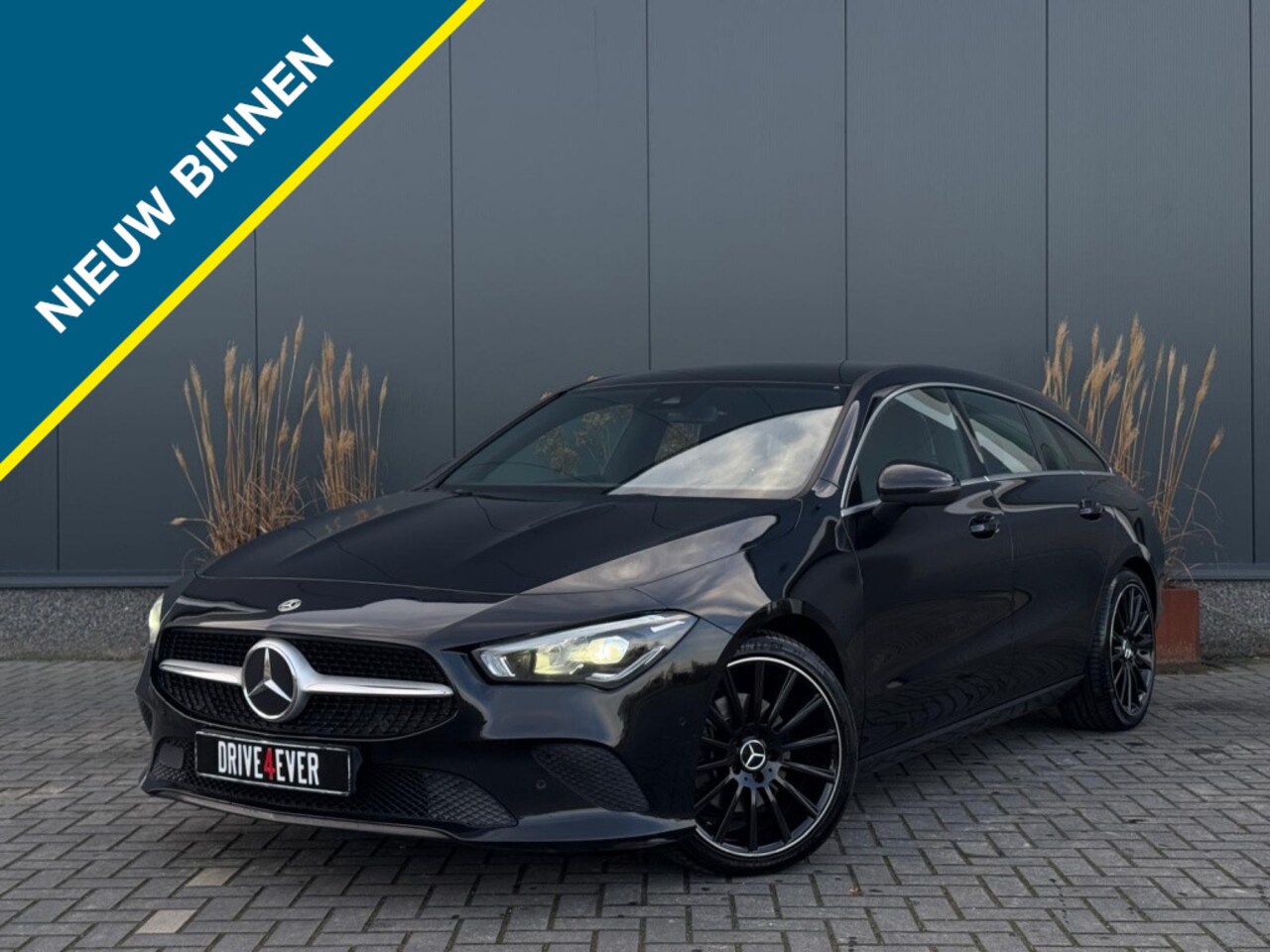 Mercedes-Benz CLA-klasse Shooting Brake - 180 d Bns Sol. Lux. Aut WIDESCREEN CAMERA PDC SPORTVELGEN - AutoWereld.nl