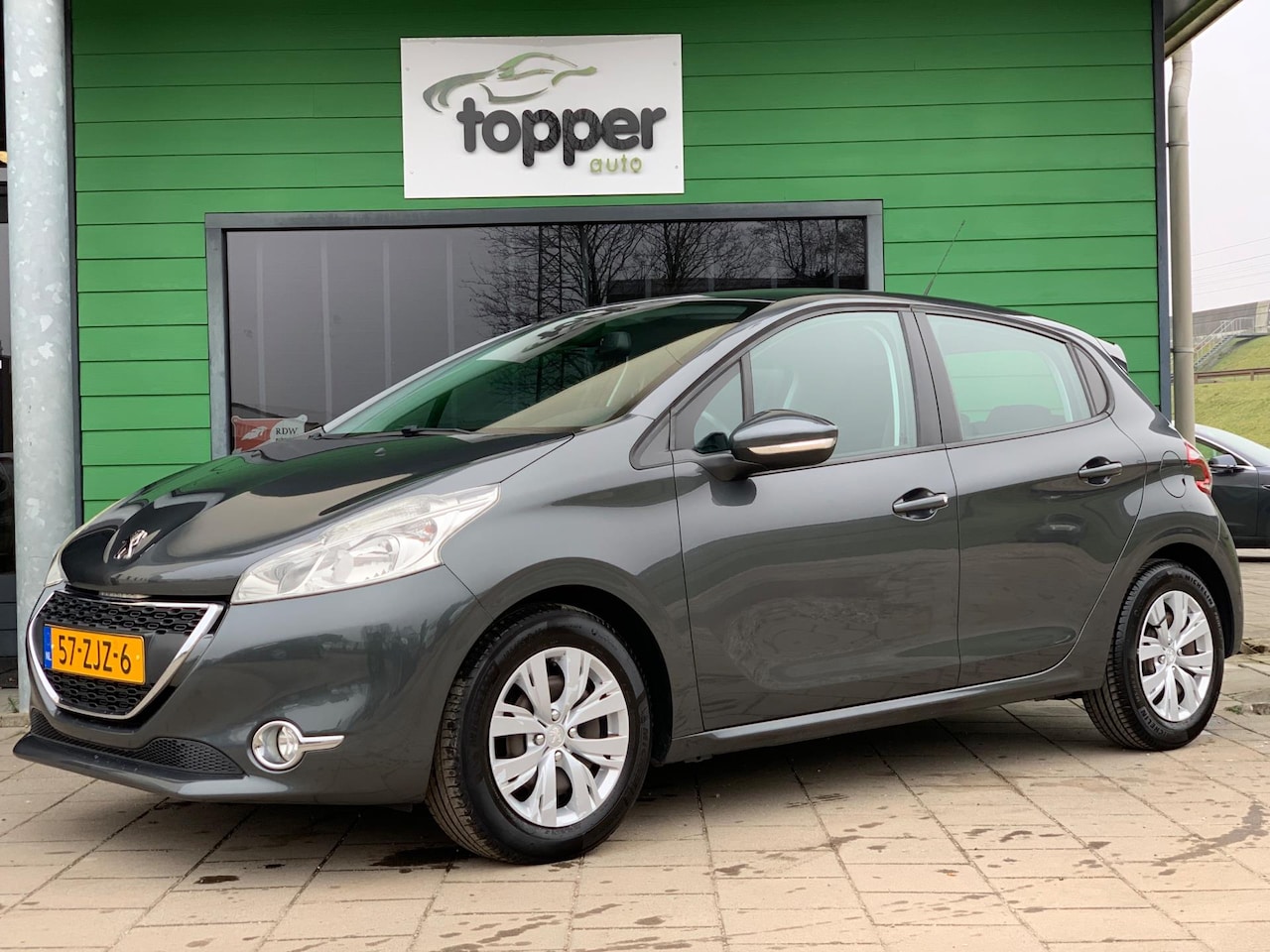 Peugeot 208 - 1.2 VTi Envy | Navigatie | Cruise Control | Airco | Elekt.Ramen | - AutoWereld.nl