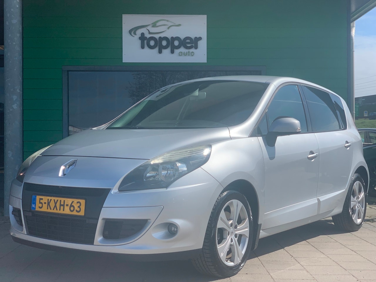 Renault Scénic - 2.0 Celsium|2e Eigenaar|Automaat|Navigatie|CruiseControl| - AutoWereld.nl