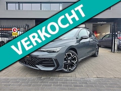 Volkswagen Golf - 1.5 eTSI R-Line Edition | Met o.a. panoramadak, AppleCarPlay/AndroidAuto, IQ lights en dig