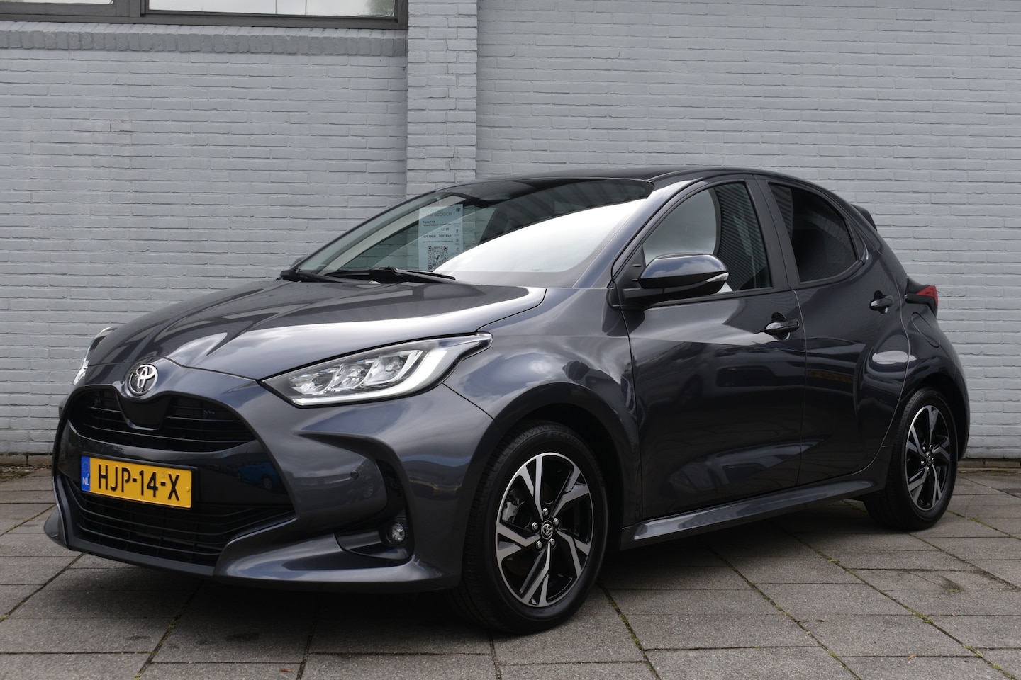 Toyota Yaris - 1.5 Hybrid 115 Dynamic Automaat 116pk | Comfort Pack | BSM | Apple Carplay/Android Auto | - AutoWereld.nl