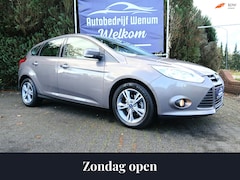 Ford Focus - 1.0 EcoBoost Edition Plus, Slechts 49566 km, Climate control, Metallic, enz