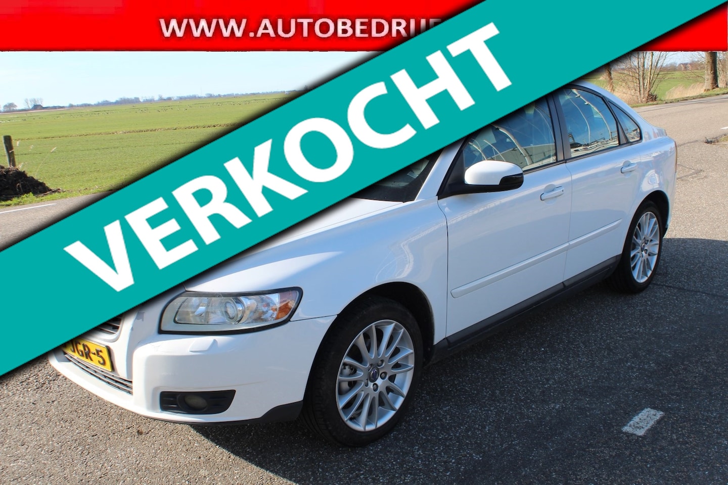 VOLVO S40