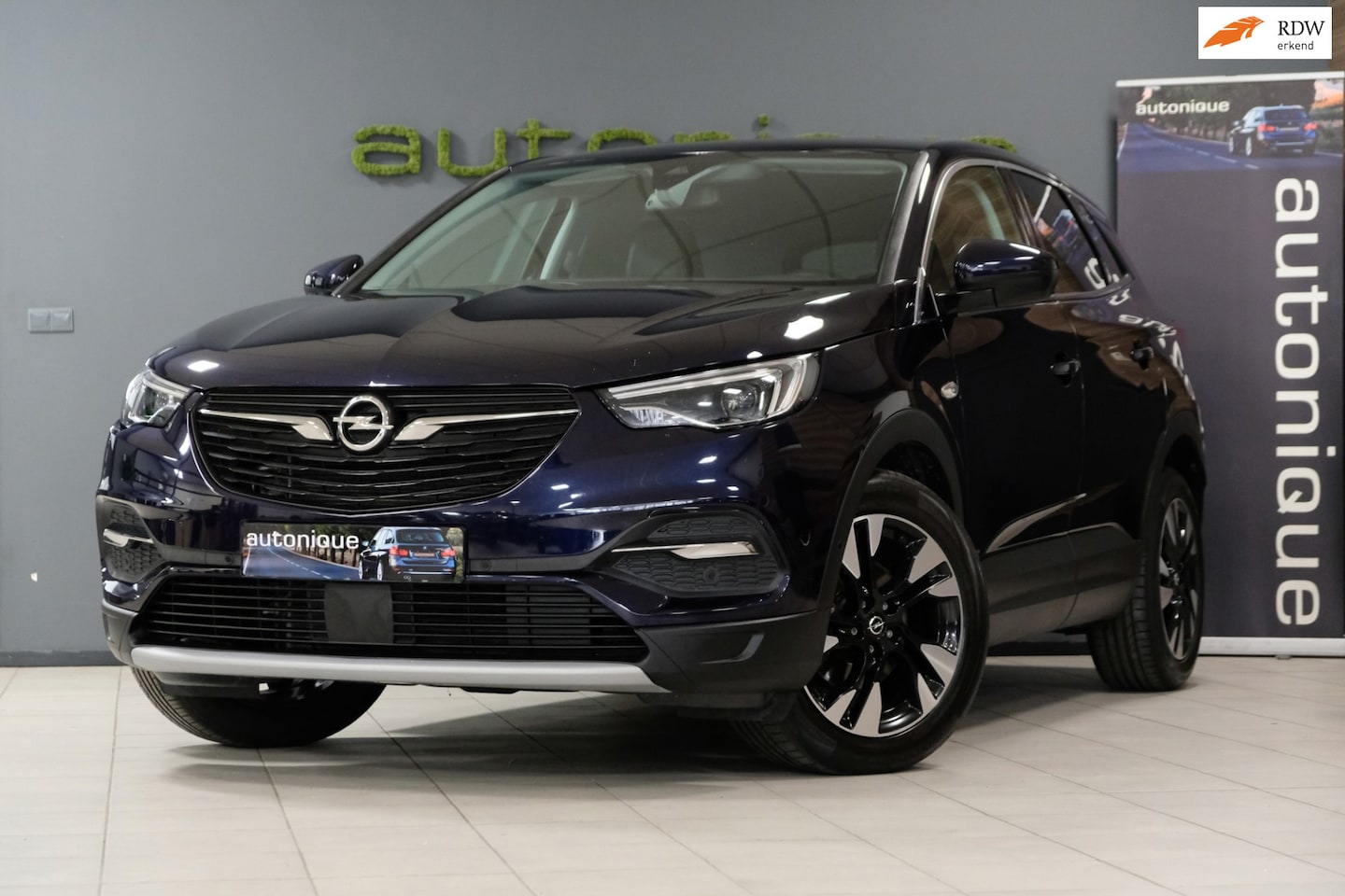 Opel Grandland X - 1.6 Turbo Innovation 69dkm 181PK Navi/Camera/Stuur&Stoelverwarming - AutoWereld.nl