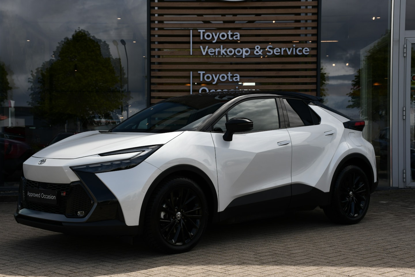 Toyota C-HR - 2.0 Plug-in Hybrid 220 GR SPORT Limited Automaat 223pk | Stuurwiel verwarmd | JBL Audio | - AutoWereld.nl