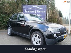 BMW X3 - 2.0i Trekhaak, PDC, LM velgen, enz