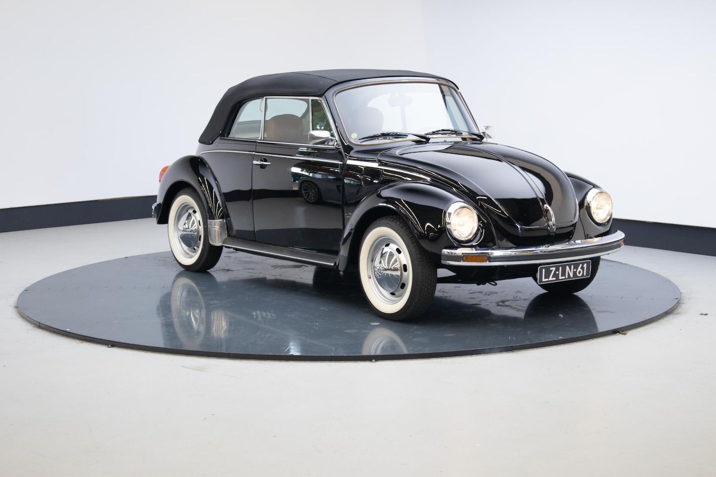 Volkswagen Kever Cabriolet - 1303 LS | Gereviseerde motor | Nieuw Gespoten | - AutoWereld.nl