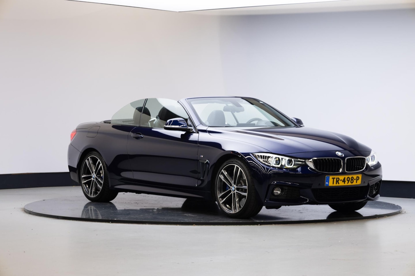 BMW 4-serie Cabrio - 430i High Executive | NL auto | 1st eigenaar | M-Sport |  Harman Kardon | Head-Up | Parkin - AutoWereld.nl