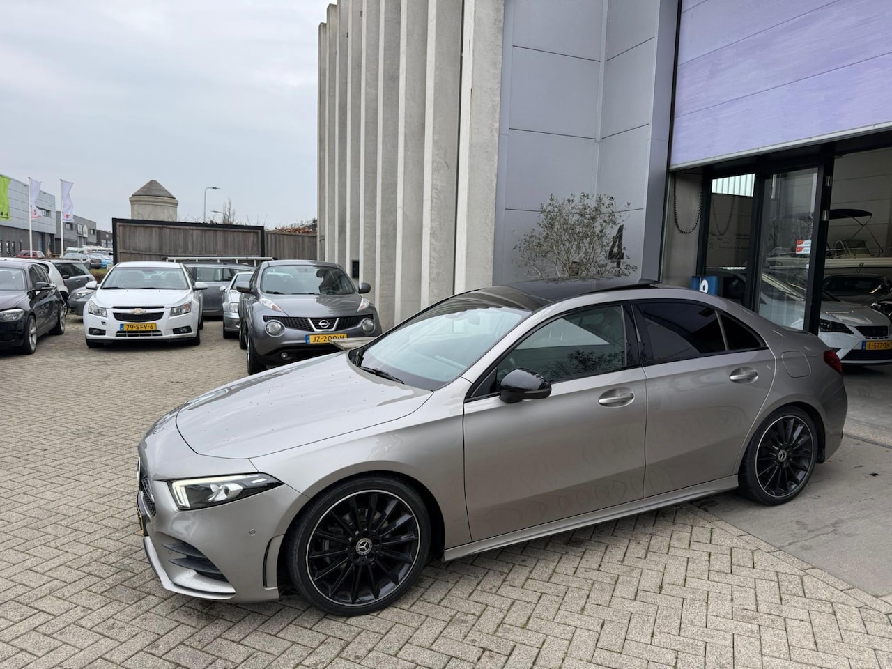 Mercedes-Benz A-klasse - 180 d AMG Edition! Limo! Automaat! PANO! INRUIL MOGELIJK! - AutoWereld.nl