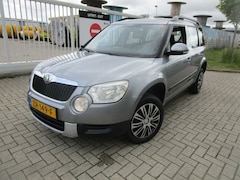 Skoda Yeti - 1.2 TSI Active, Pano, Navi