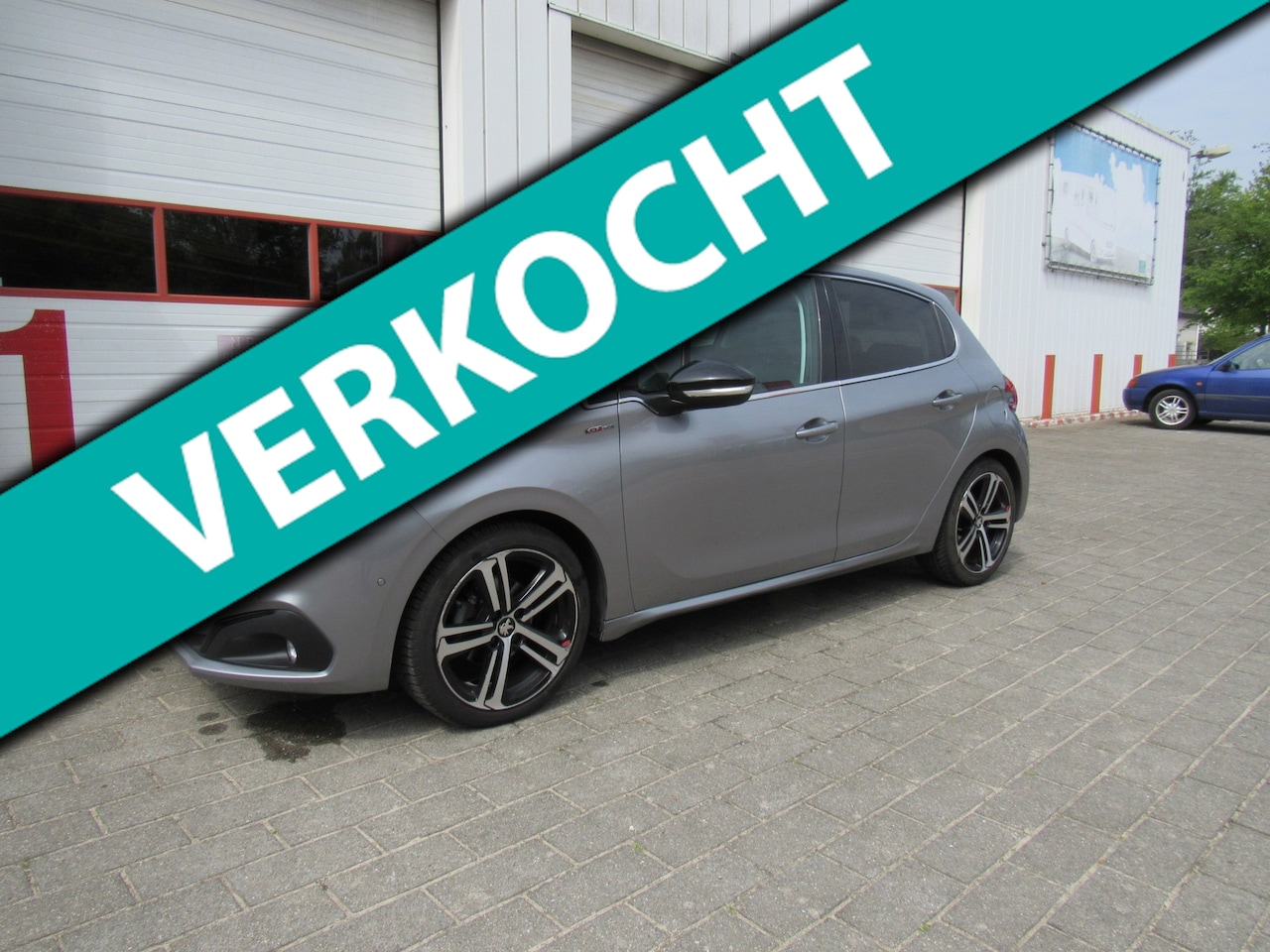 Peugeot 208 - 1.2 PureTech GT-Line Panodak CarPlay/Camera 2019 - AutoWereld.nl