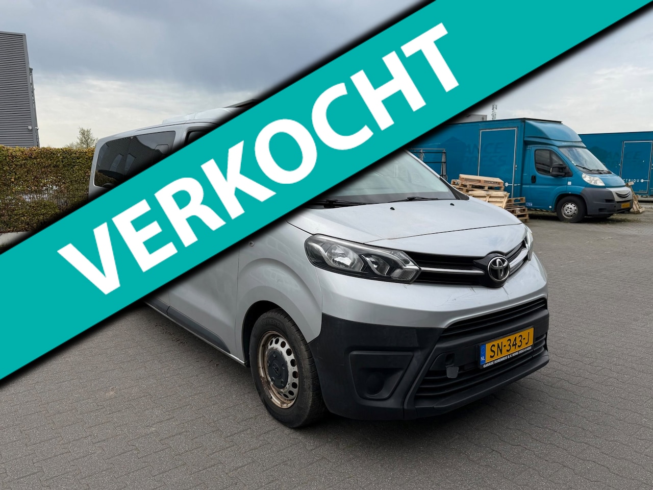 Toyota ProAce Shuttle - 1.6 D-4D Long 9 persoons | pano | Airco | Cruise | Radio | - AutoWereld.nl