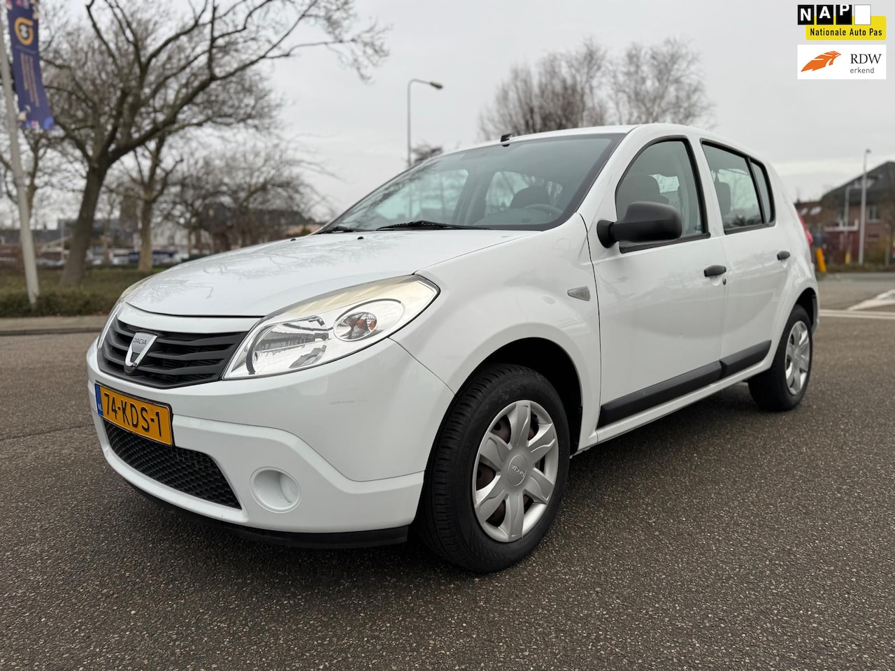 Dacia Sandero - 1.2 Ambiance / 1e.eigenaar / airco / nap……. - AutoWereld.nl