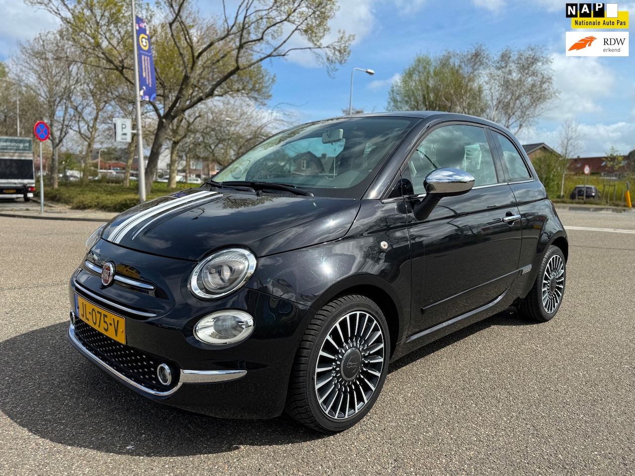 Fiat 500 - 0.9 TwinAir Turbo Lounge / panoramadak / navigatie / airco / lmv / historie / nap…… - AutoWereld.nl
