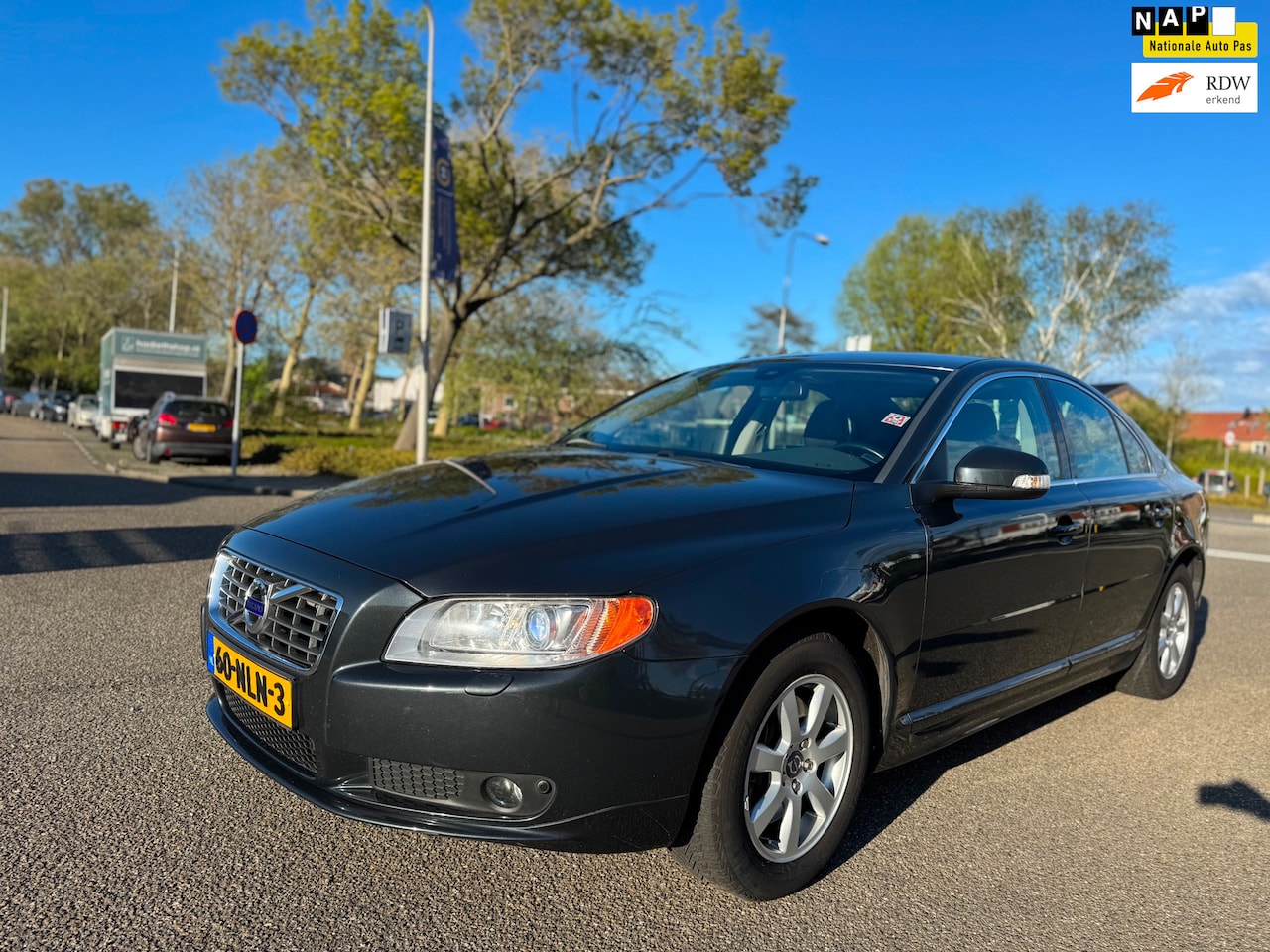 Volvo S80 - 2.0 T Limited Edition / airco / cruise.control / navigatie / leder / trekhaak / elek.pakke - AutoWereld.nl