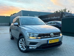 Volkswagen Tiguan - 2.0 TDI Business (bj 2017) ECC CRUISE NAVI TREKH 6-BAK