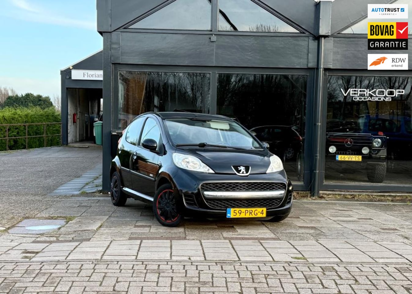 Peugeot 107 - 1.0-12V Millesim 200 CarPlay Navigatie Apk 2027 Maart. AUTOMAAT - AutoWereld.nl