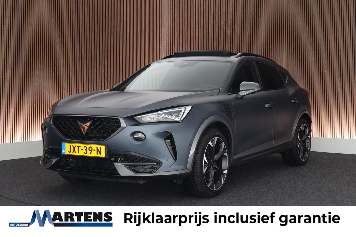 CUPRA Formentor - 1.4 e-Hybrid 245pk VZ Performance Camera Stoelverwarming Keyless Panoramadak Led Navigatie - AutoWereld.nl