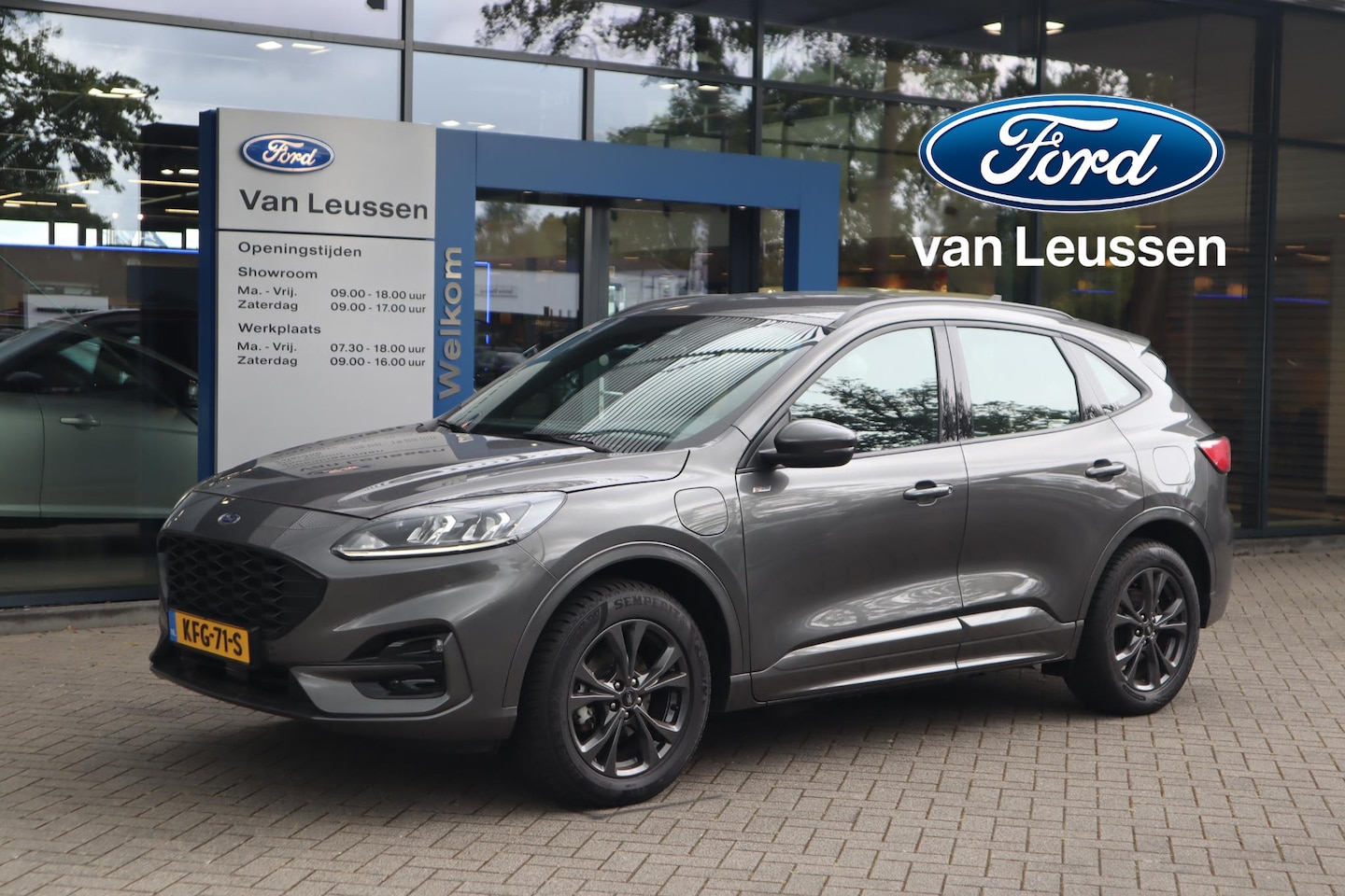 Ford Kuga - 2.5 PHEV ST-LINE WINTERPACK TREKHAAK 18" LMV KEYLESS ANDROID/APPLE EL-ACHTERKLEP ACHTERBAN - AutoWereld.nl