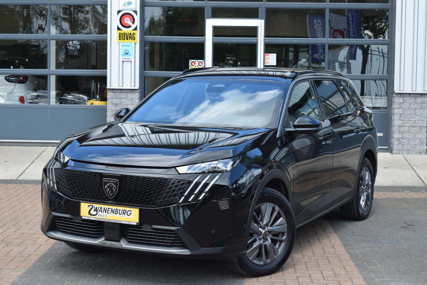 Peugeot 5008 - 1.2 Hybrid 136 Allure Carplay,Navi,Airco 7PL Km 16.500!! - AutoWereld.nl