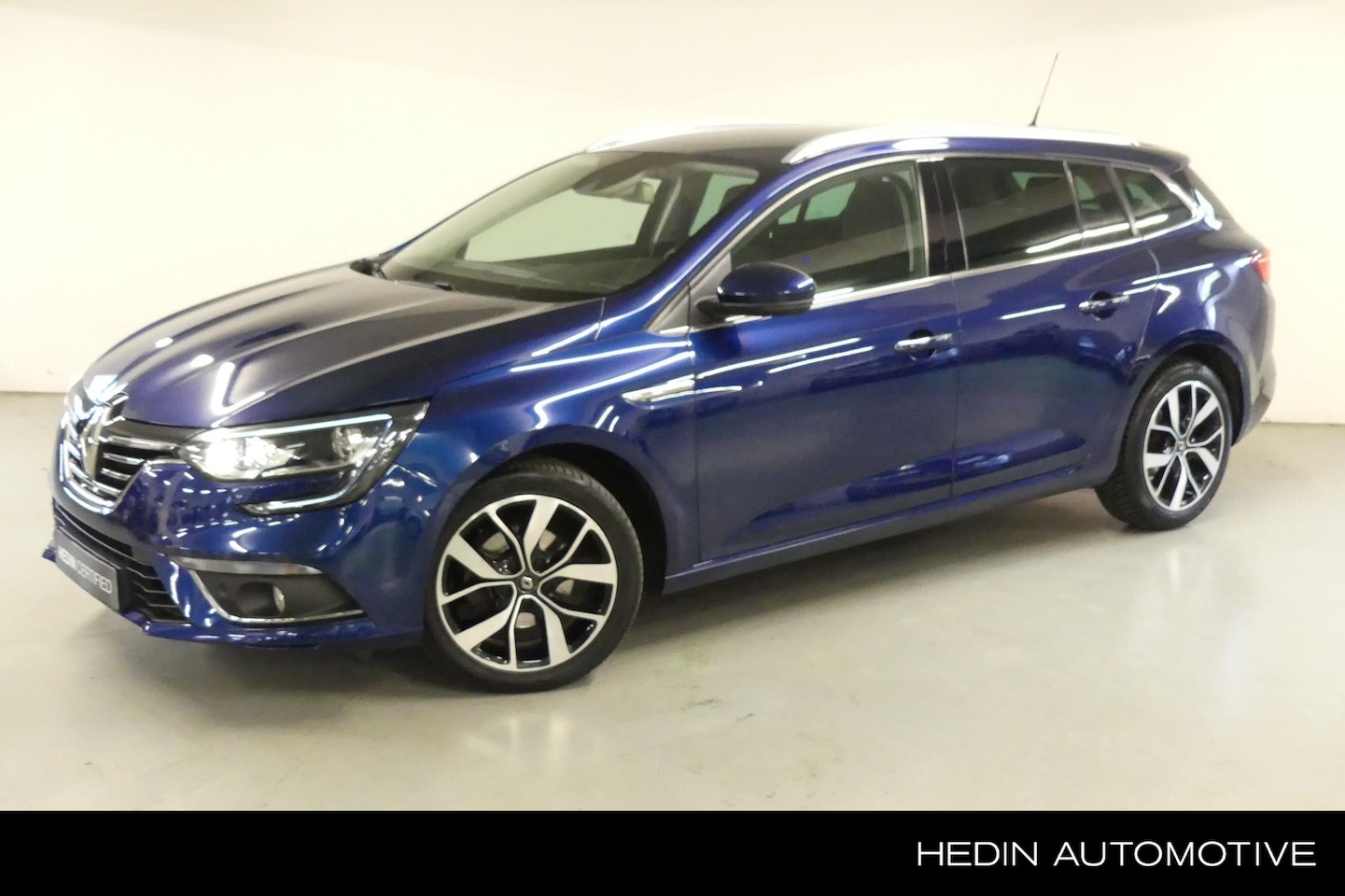 Renault Mégane Estate - TCe 115 Bose | R-Link Multimedia & Navigatie | Camera | Climate Control | Parkeersensoren - AutoWereld.nl