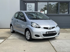 Toyota Aygo - 1.0 12V Access 5-Deurs Radio/CD/AUX