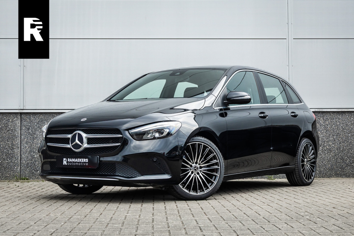 Mercedes-Benz B-klasse - 250 e Busin. Sfeerverlichting / Camera / 19inch / Trekhaak - AutoWereld.nl