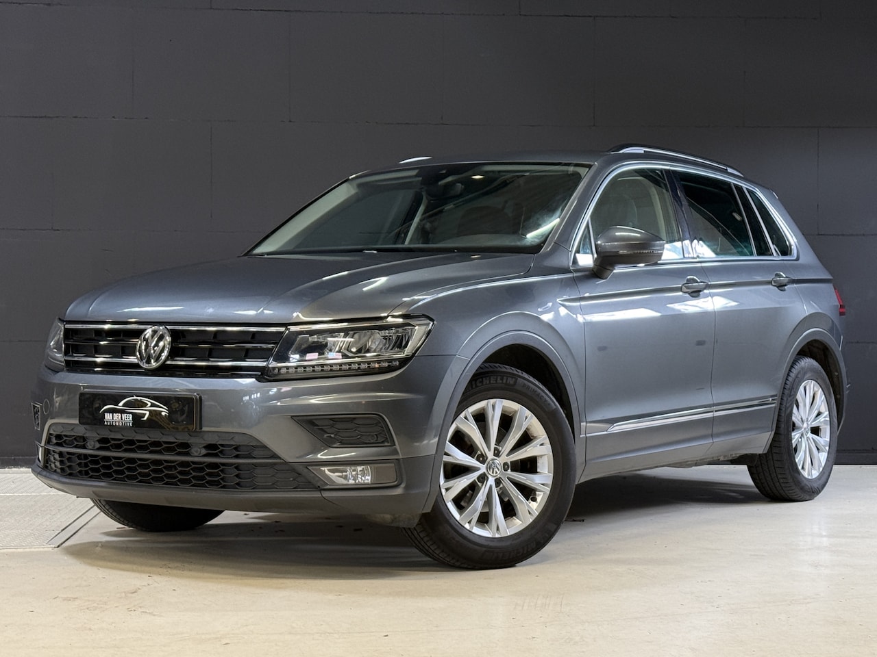 Volkswagen Tiguan - 1.5 TSI ACT Comfortline | Apple Carplay | ACC | Trekaak | Draadloze lader - AutoWereld.nl