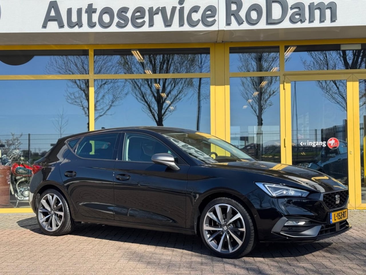 SEAT Leon - 1.5 eTSI FR Automaat - AutoWereld.nl