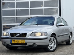 Volvo S60 - 2.4 Edition 140pk | Nieuwe apk | 5 Cilinder | Boordcomputer | Cruise control | Electronic