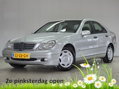 Mercedes-Benz C-klasse - 180 Classic/ N.A.P/ Trekhaak/ Clima/ Cruise/ Elek. pakket/ Armsteun/ Multi. LEDER. Stuur/