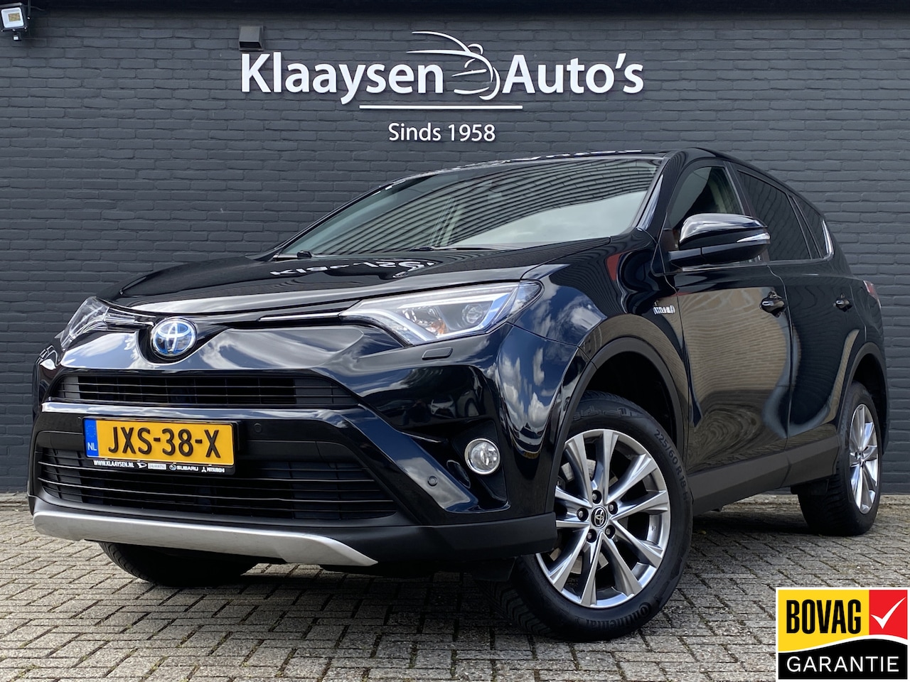 Toyota RAV4 - 2.5 Hybrid Dynamic AUT. | navigatie | adapt. cruise | stoel-/stuurverwarming | keyless go - AutoWereld.nl