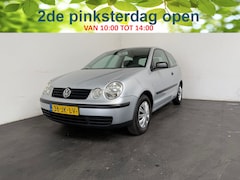Volkswagen Polo - 1.4-16V. Trekhaak. APK 05-2027